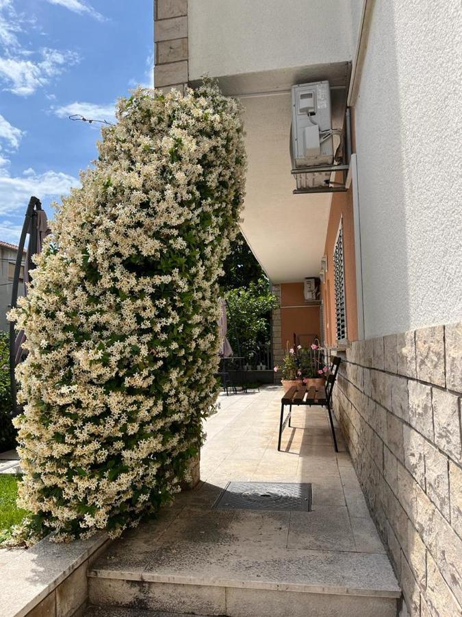 Apartman Cezar Apartment Stobreč Exterior foto