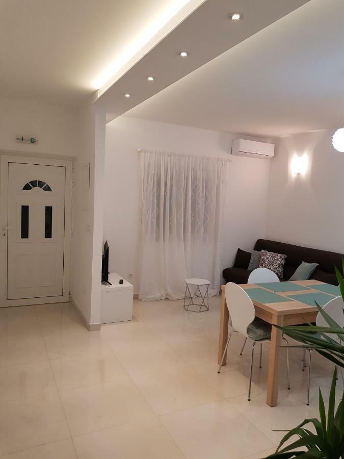 Apartman Cezar Apartment Stobreč Exterior foto