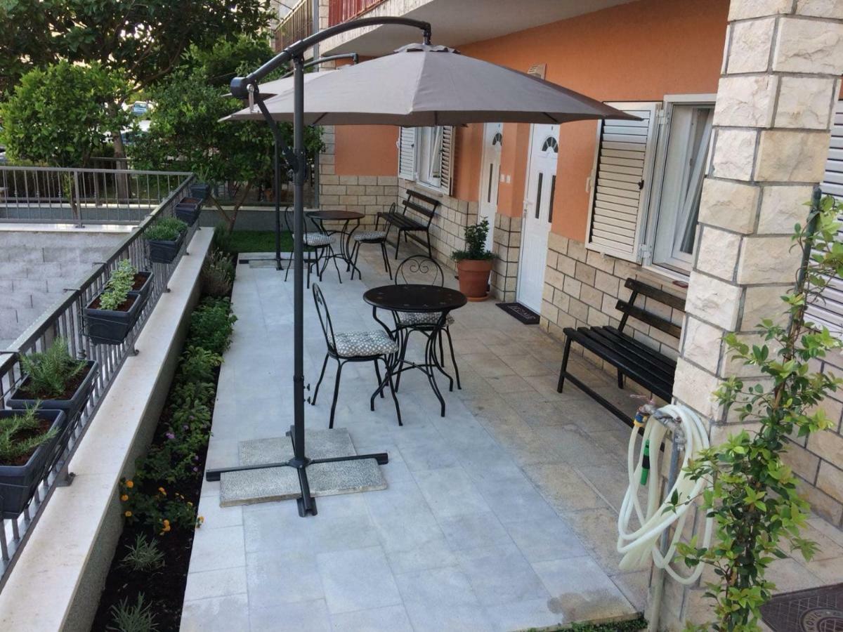 Apartman Cezar Apartment Stobreč Exterior foto